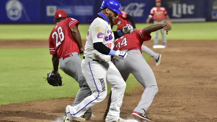 "Donovan Solano fue vital para el título de Caimanes" Manager José Mosquera