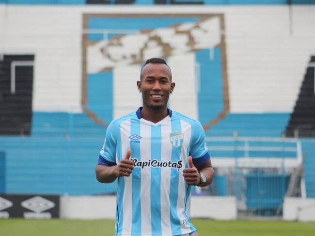 Andrés Balanta en su presentación en Atlético Tucumán / Foto: @andresbalanta2