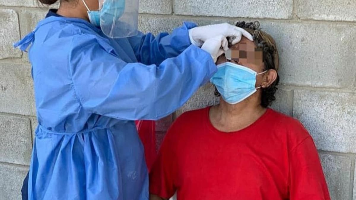 Realizan pruebas masivas de COVID-19 en el Mercado Público de Santa Marta