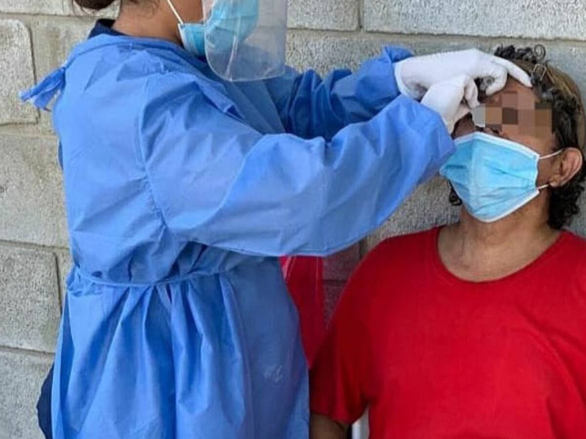 Realizan pruebas masivas de COVID-19 en el Mercado Público de Santa Marta