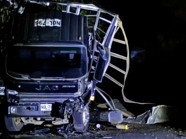 Desde un vehículo tipo furgón lanzaron las cargas. Crédito: Suministrada.