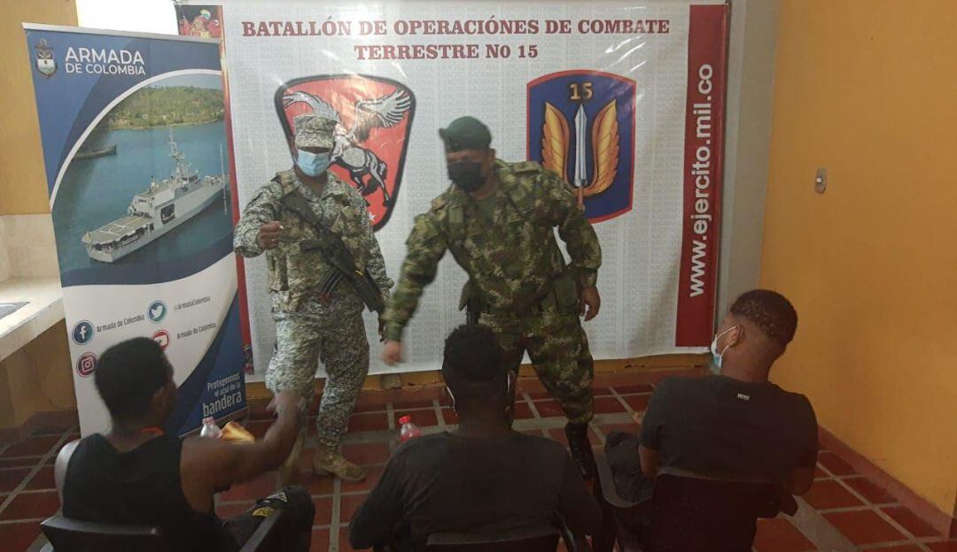 Momento de la entrega voluntaria