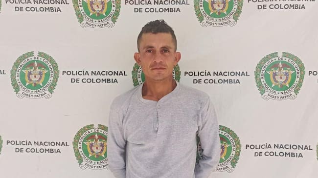 Como Christian Mauricio Rey Pasos de 28 años de edad fue identificado el hombre capturado por el delito de violencia intrafamiliar agravado.