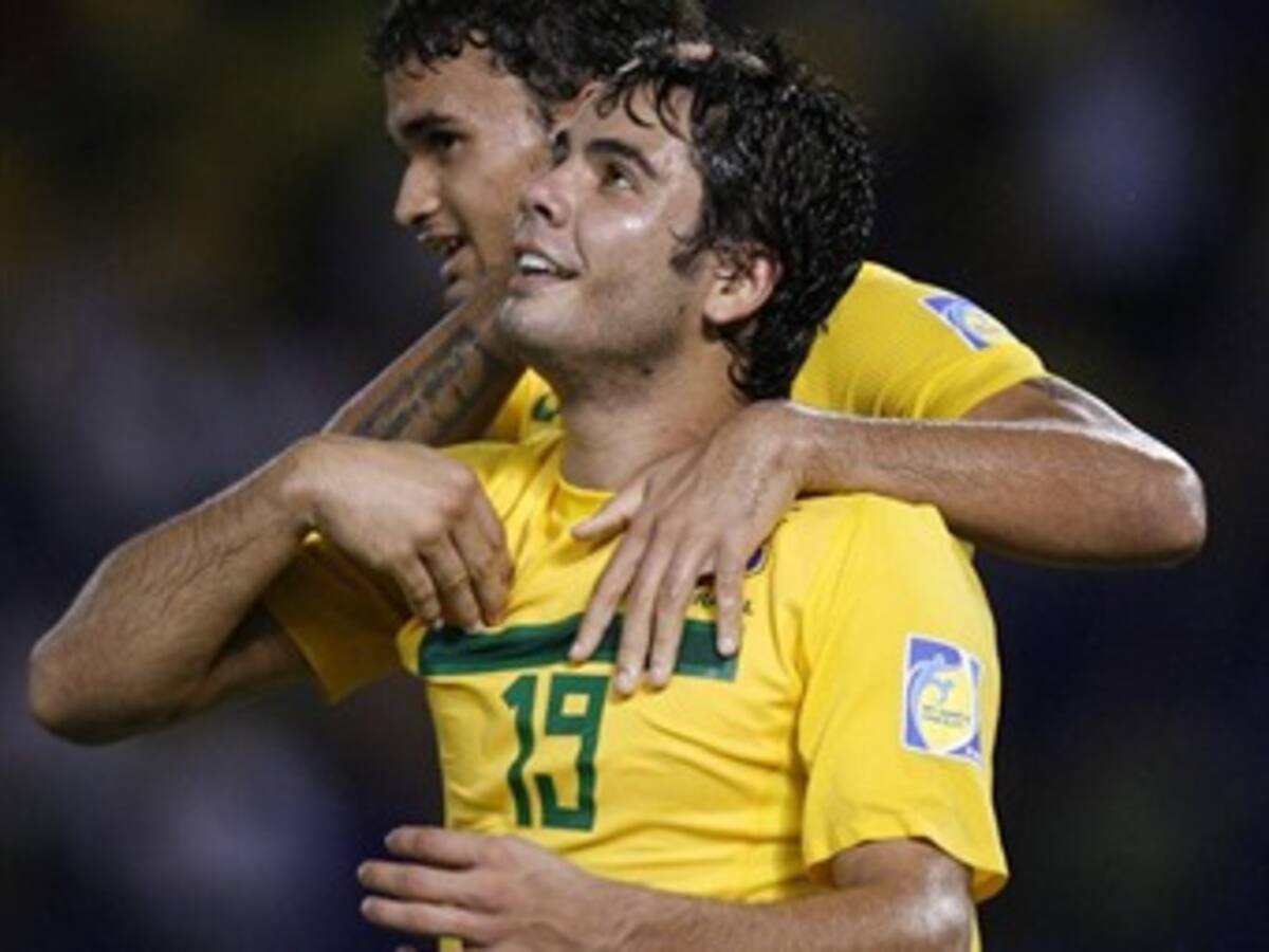 Descartada lesión del delantero brasilero Henrique