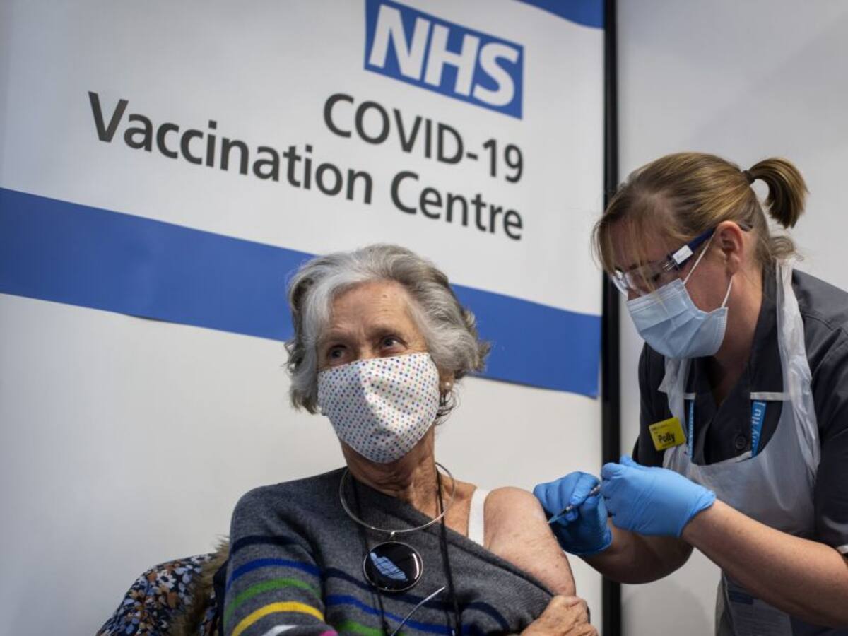 El Reino Unido comenzó las vacunaciones contra el coronavirus