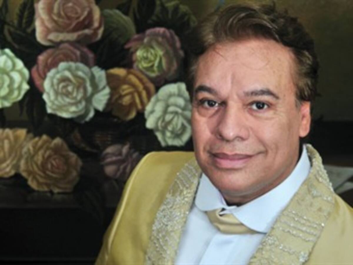 El cantante mexicano Juan Gabriel visitó el oriente de Bolivia