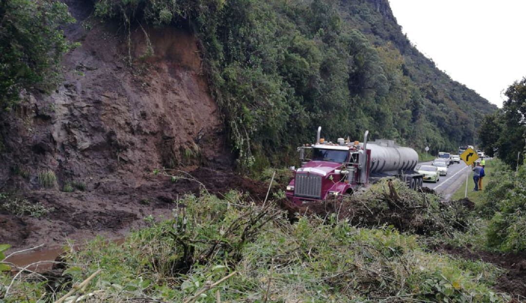 Deslizamiento en la vía Manizales - Mariquita