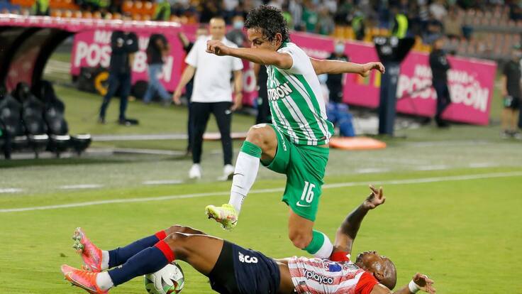 Mantilla sobre la falta de gol: "Con estos jugadores no nos puede pasar"