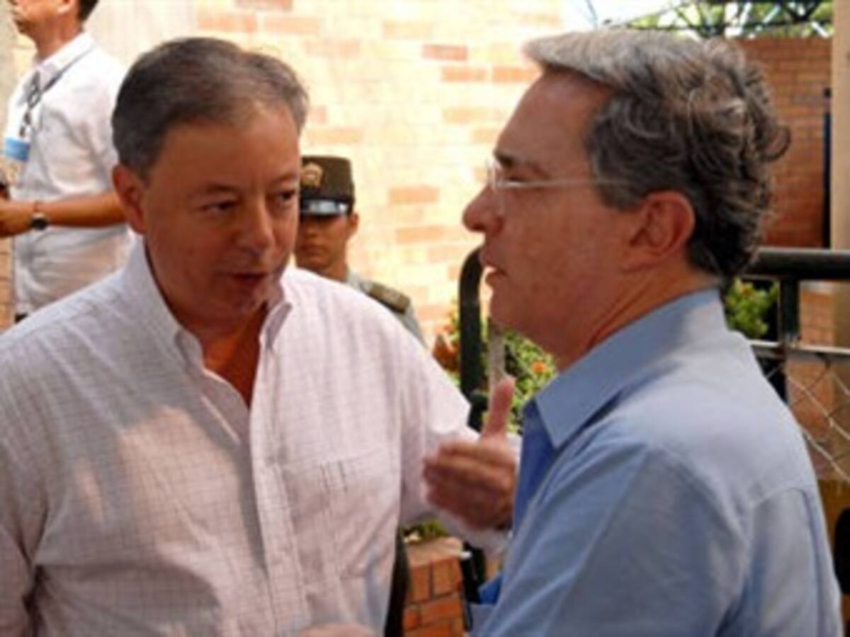 Uribe denunciará penalmente al exministro Gabriel Silva