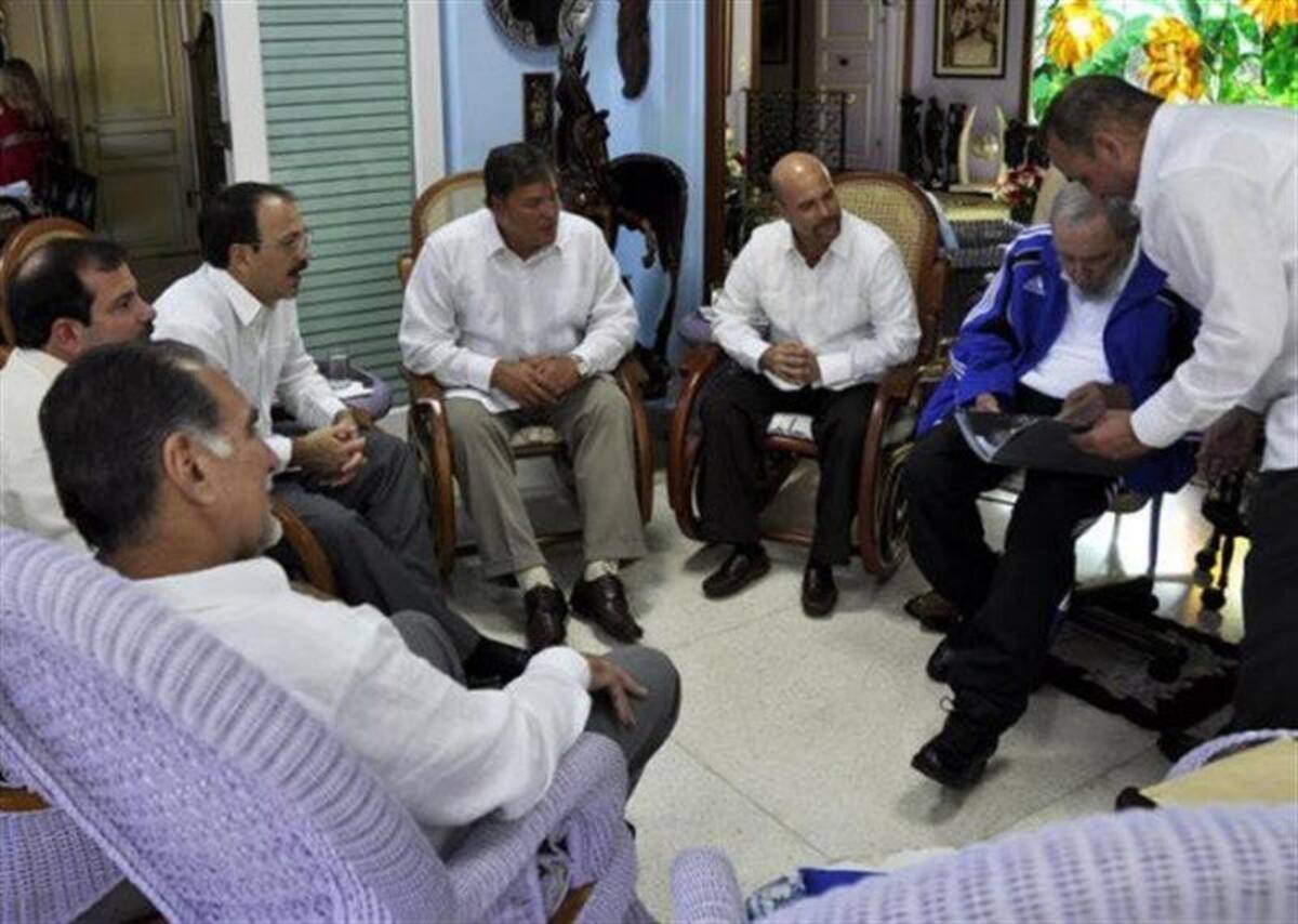 Encuentro entre Fidel Castro y 'Los Cinco'.
