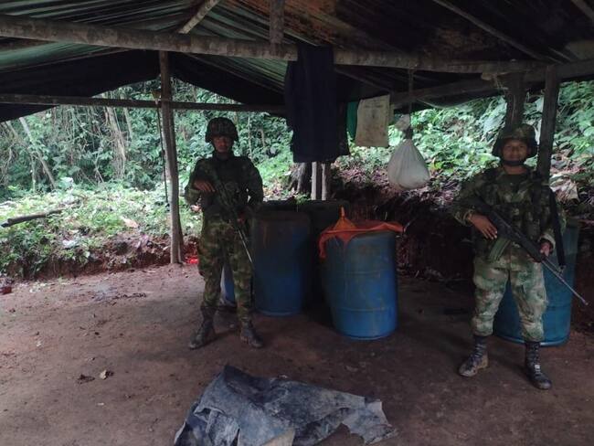 Ejército destruye cuatro laboratorios de pasta base de coca en Córdoba y Antioquia