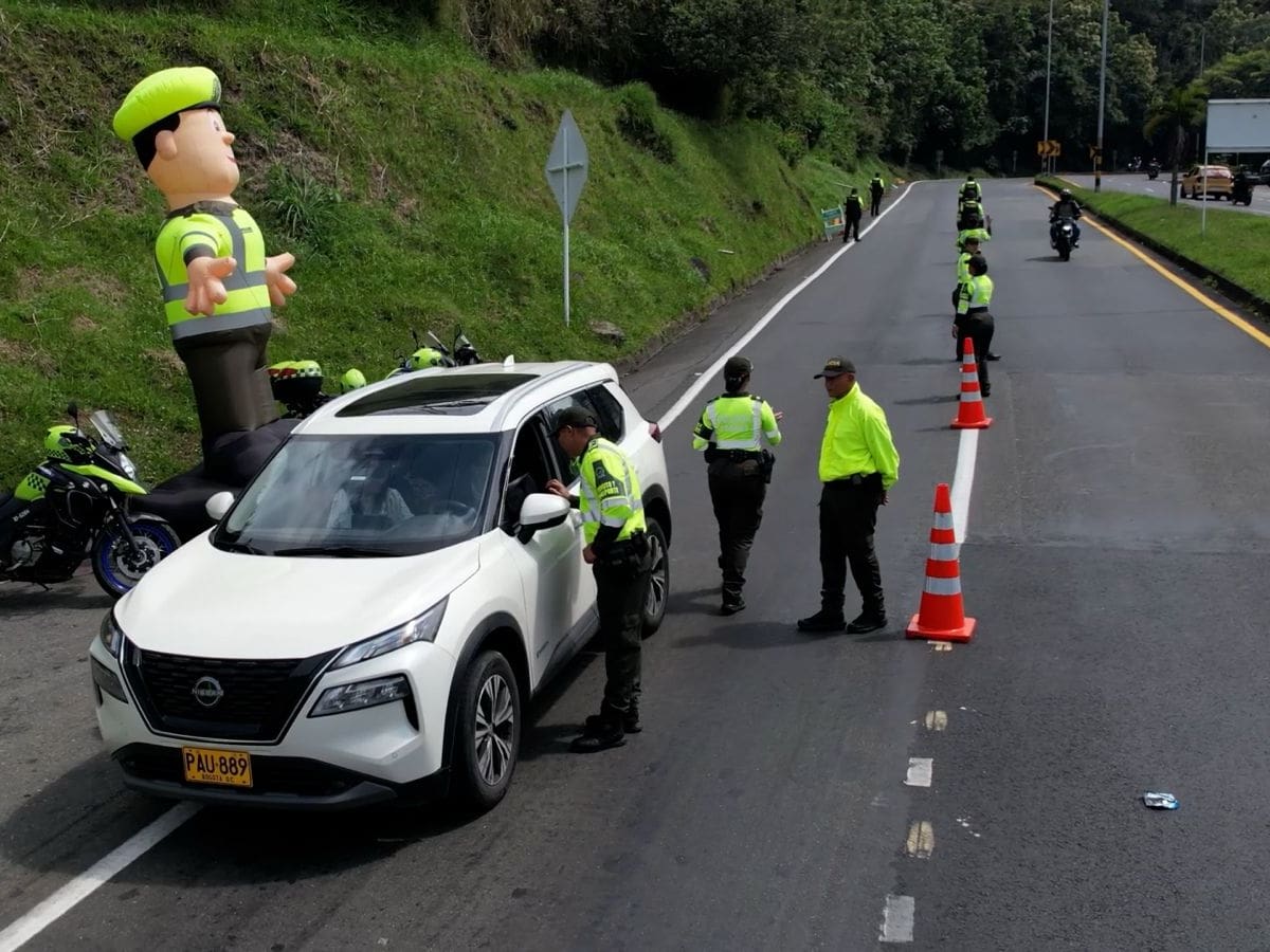 Policía refuerza medidas en carreteras de Caldas por constantes siniestros viales