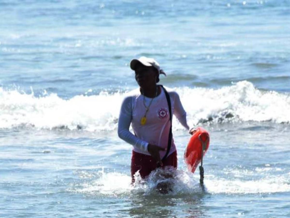 65 salvavidas custodiarán las playas de Cartagena en enero de 2019