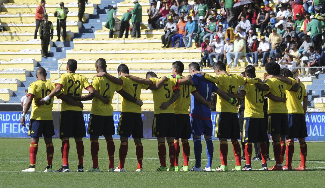 Colombia enfrentando a Bolivia por Eliminatoria en 2016