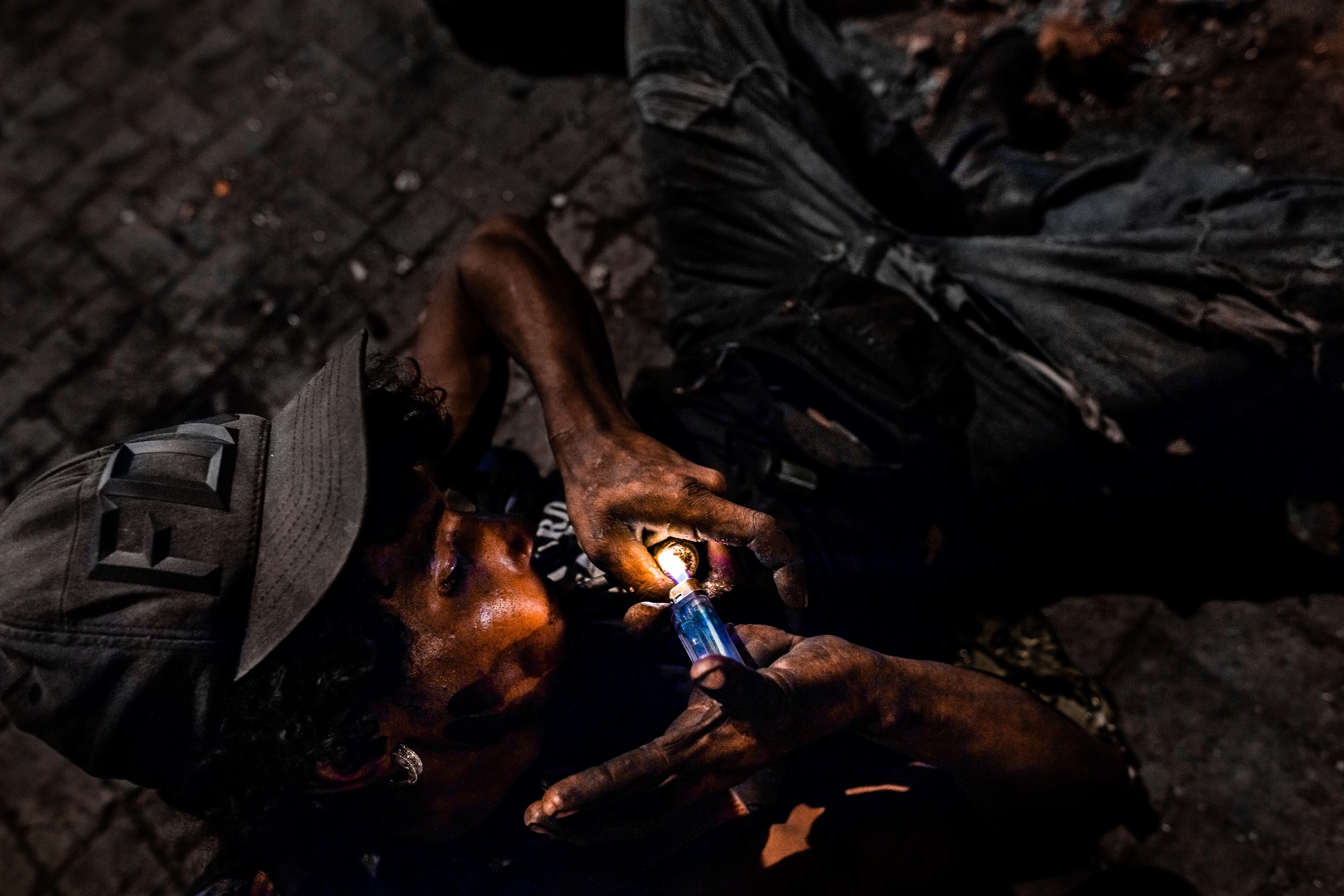 Consumo de basuco en las calles de Medellín, Colombia. 
(Foto:   Jan Sochor/Getty Images)