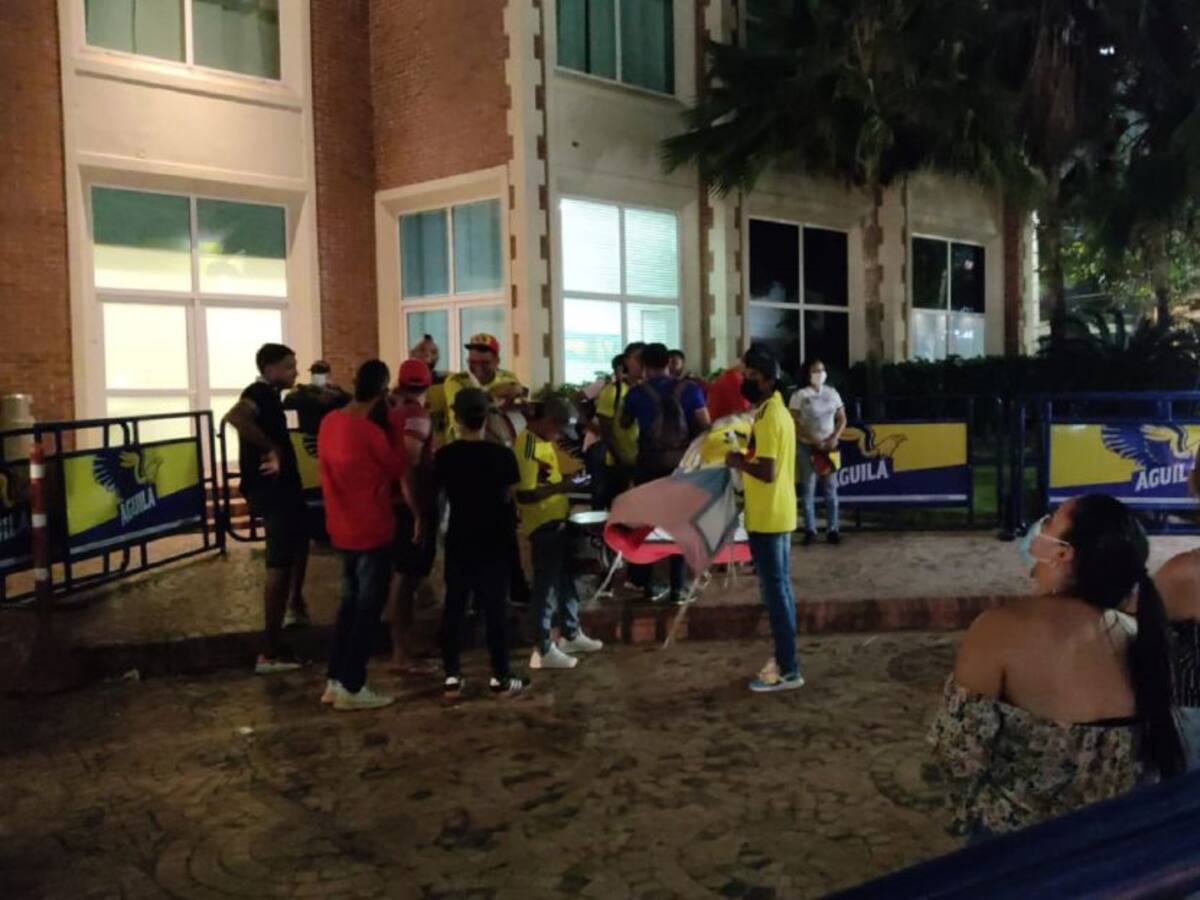 Hinchas de la Selección Colombia no pierden la esperanza mundialista