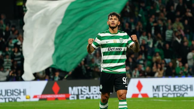 Luis Javier Suárez anotó un doblete en la goleada del Sporting de Portugal y ahora es el máximo anotador de la Liga con 11 tantos