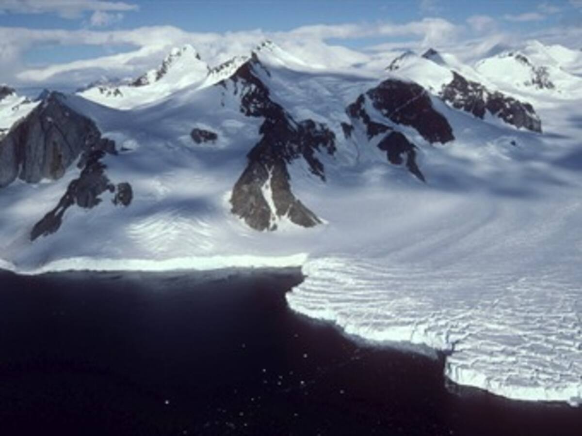 Los satélites ponen al descubierto el deshielo de la Antártida y Groenlandia