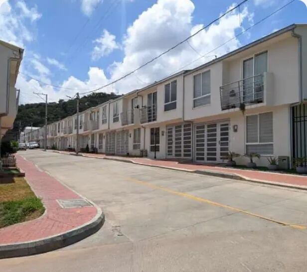 Foto conjunto Mirador de Las Lomas/ municipio de Villamaría.