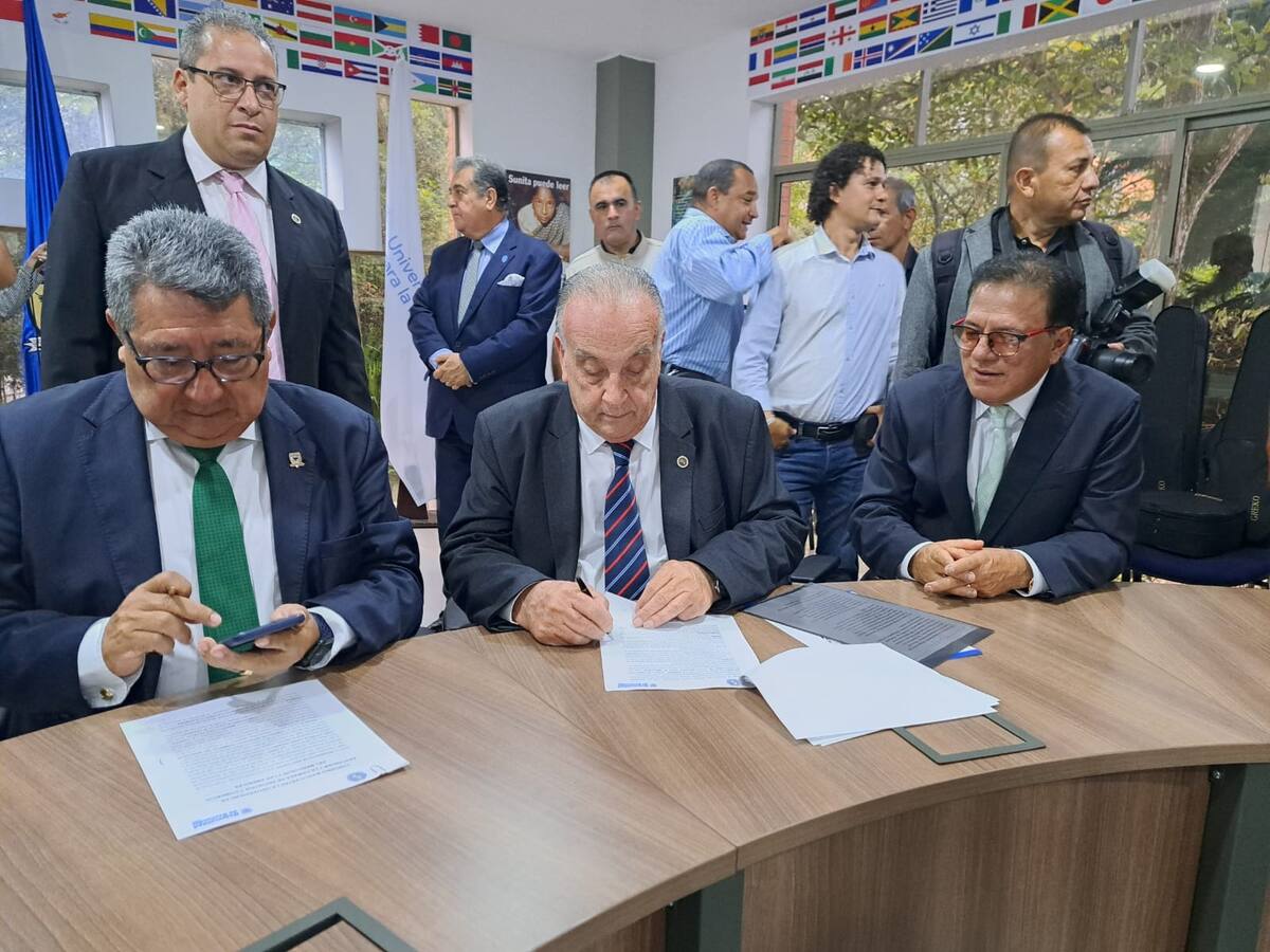 En la UDES se inauguró la sede de Mercosur