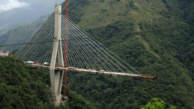 El próximo 11 de julio se demolerá pila que queda en pie del puente Chirajara. Foto: Getty Images