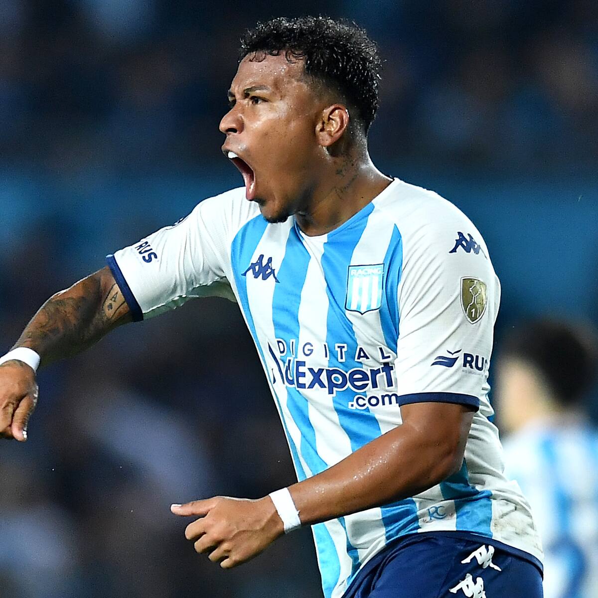 Roger Martínez, baja en Racing para enfrentar a Boca Juniors en la Copa Libertadores