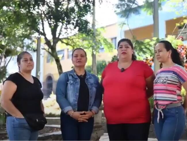 Madres de familia denuncian irregularidades del PAE en Barbosa/ Foto: Cortesía