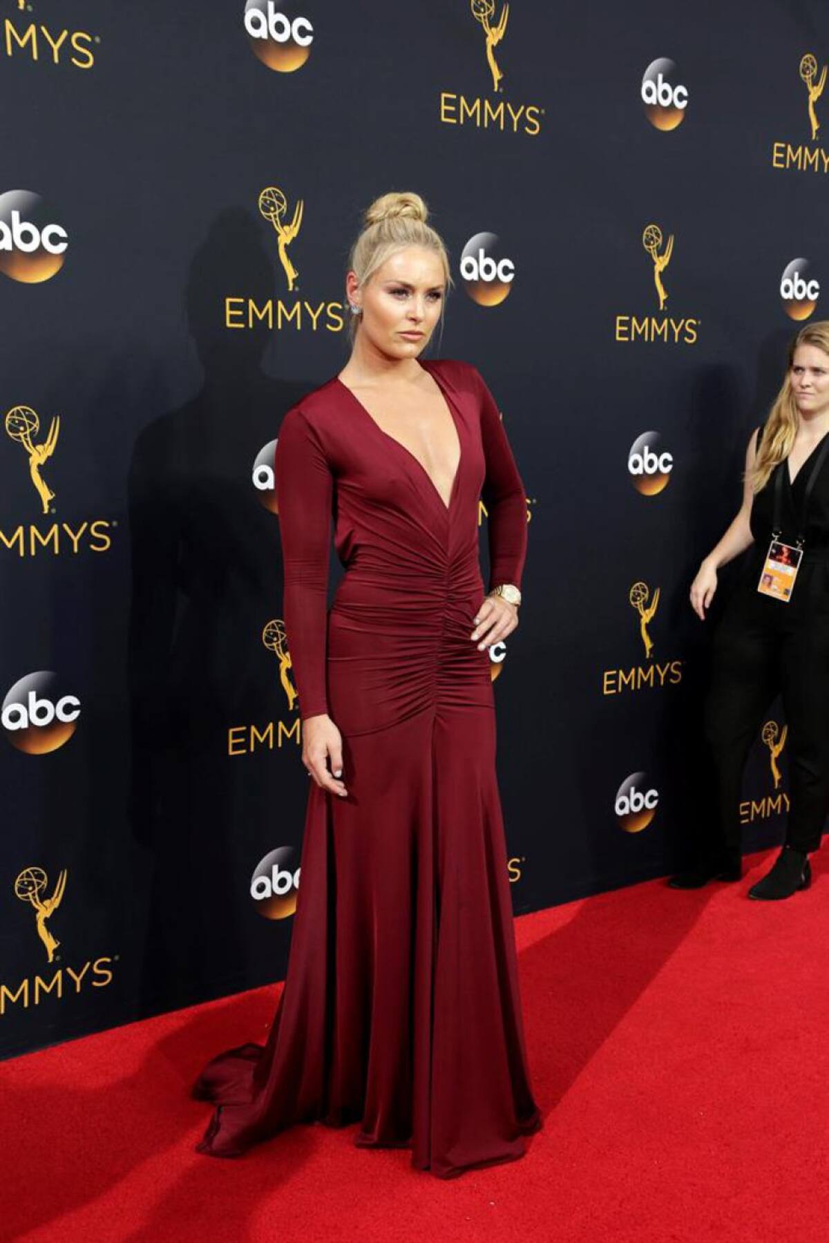 Otras de las estrellas que pasaron por la alfombra roja fue Lindsey Vonn.