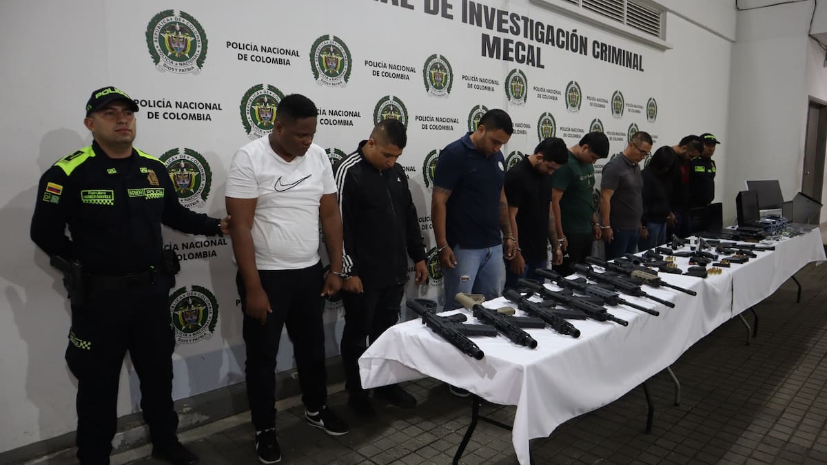 Caen traficantes de armas tras enfrentamiento con la Policía en Cali: incautan poderoso arsenal