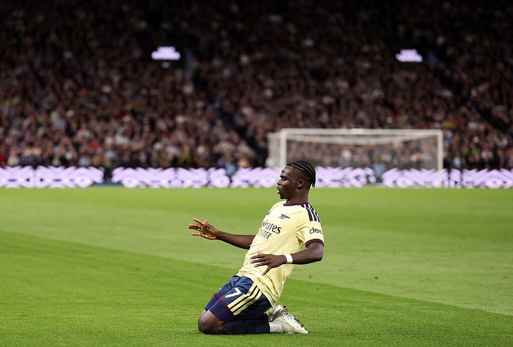 Tabla de posiciones de la Premier League: así quedó tras la victoria del Arsenal sobre Aston Villa (Photo by Naomi Baker/Getty Images)