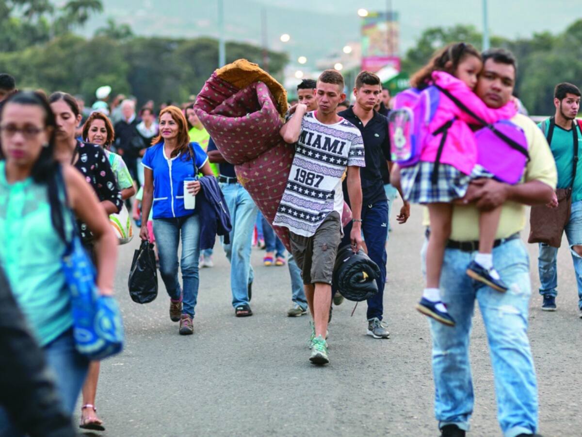 Solicitan el traslado de los venezolanos retornados represados en frontera