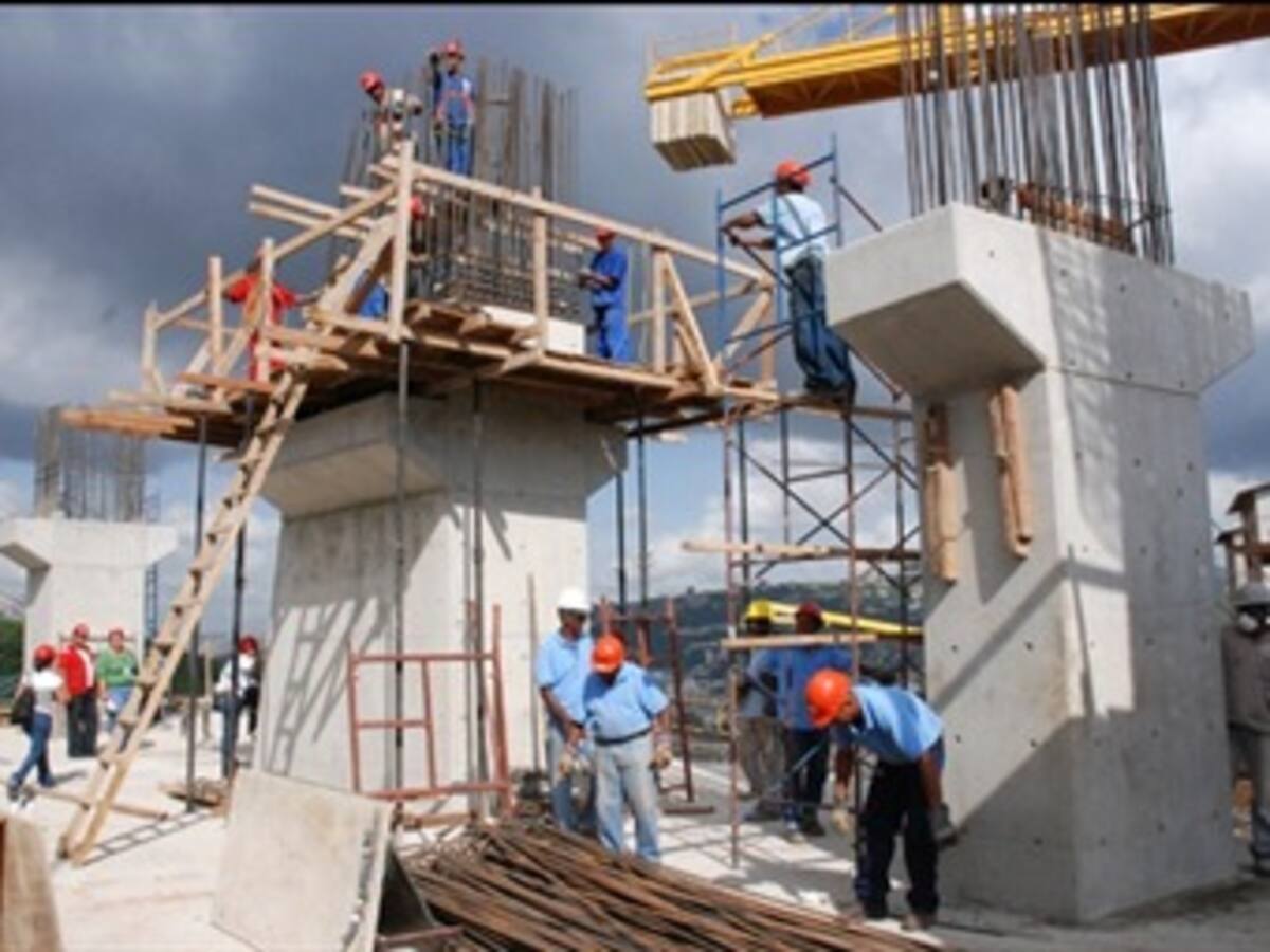 En Colombia 44 personas murieron al mes por accidentes de trabajo: Gobierno