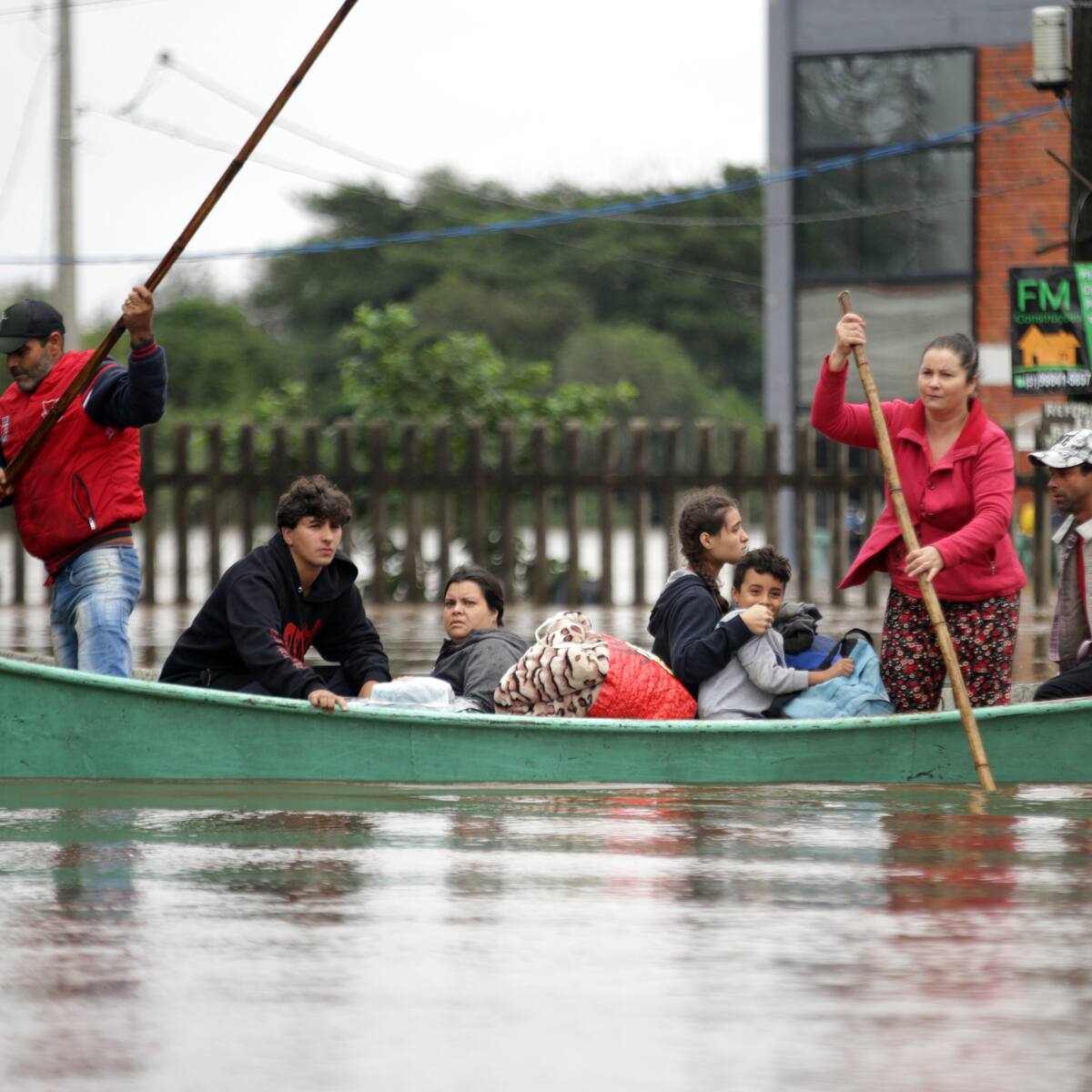 Al menos 20 muertos y decenas de desaparecidos por intensas lluvias en una ciudad al sur de Brasil