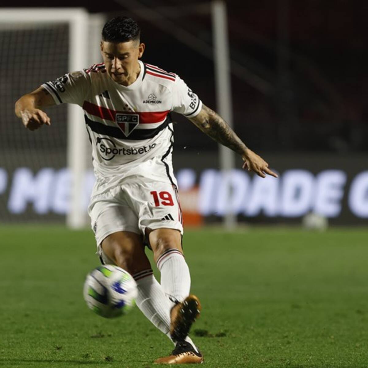 Video: James Rodríguez marcó su primer gol con Sao Paulo