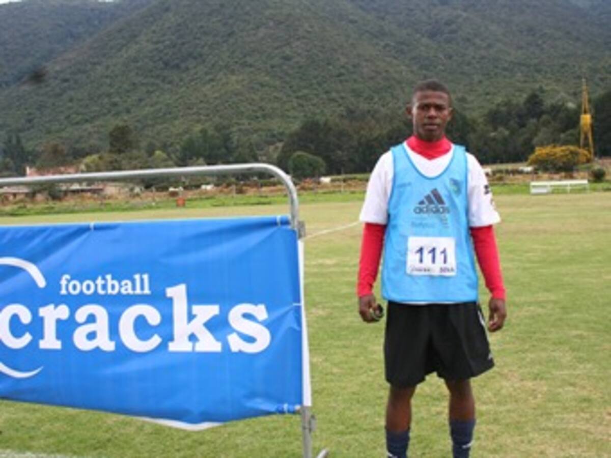 Gustavo Lamos compite por uno de los 17 cupos para escoger al futbolista que jugará en la Liga BBVA de España