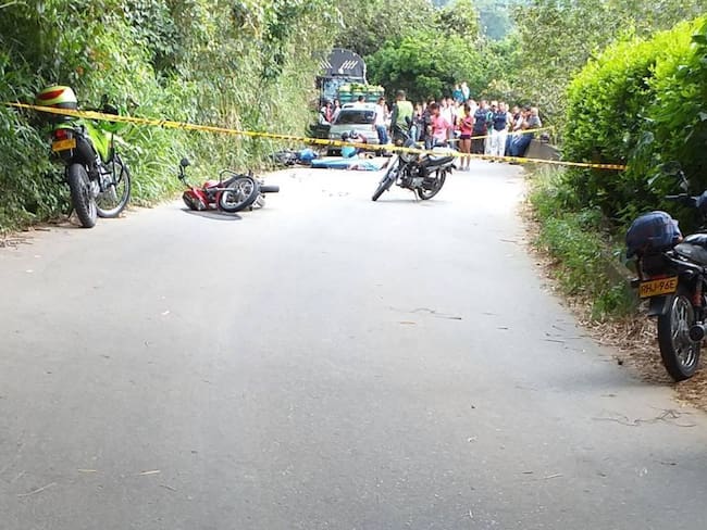 En la vía entre Génova y Barragán en la cordillera del Quindío, un motociclista murió