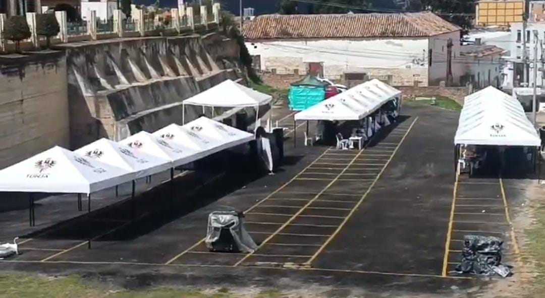 Este es el Hoyo de la Papa, lugar donde fueron reubicados los vendedores informales de la capital boyacense. Allí en diciembre de 2024 se realizó la Feria Empresarial/ Foto: César Correal