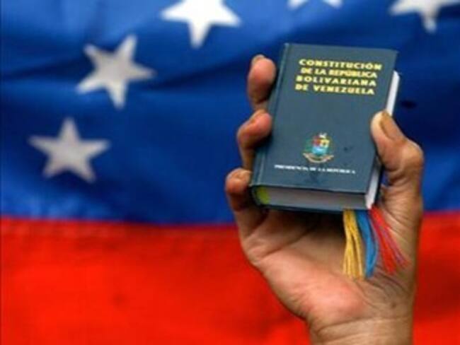 Estos son los artículos de la Constitución venezolana que tienen en jaque al 10 de enero