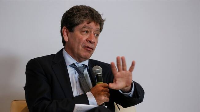 Bruce Mac Master, presidente de la Andi, expresó que este porcentaje se da debido a las cifras de la inflación, entre otras cosas. Foto: Colprensa - Juan Páez