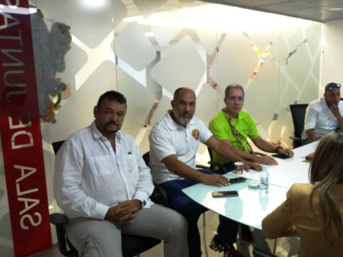 Taxistas de Cartagena rechazan nuevo decreto de pico y placa