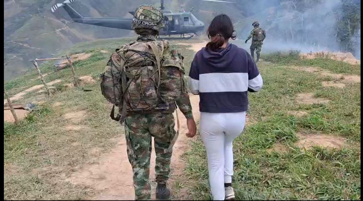 El Ejército rescató a una menor y cuatro guerrilleros se entregaron en el Cauca - Comando Específico del Cauca