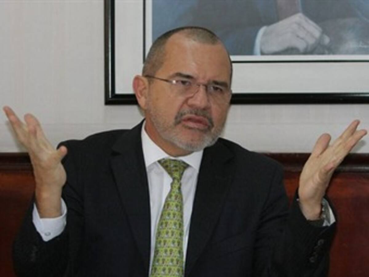 Carlos Ardila ternado por la Corte para la Contraloría