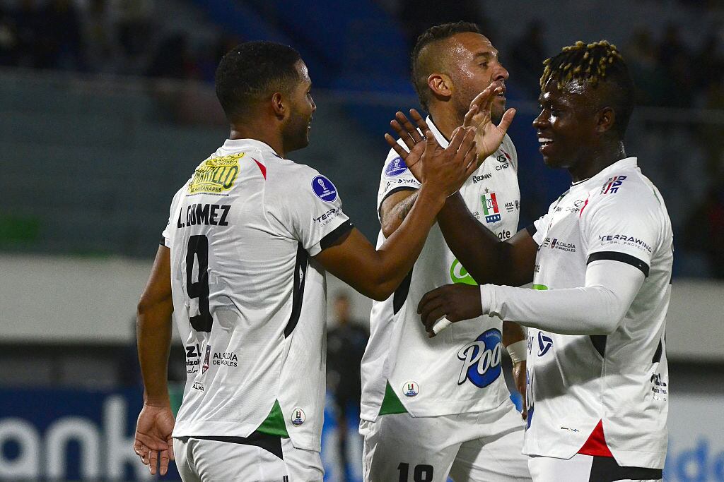 Once Caldas en Bolivia frente a San Antonio Bulo Bulo / Getty Images