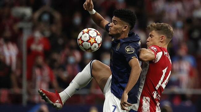 Luis Díaz frente al Atlético de Madrid