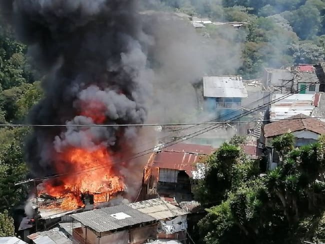 Incendio en Sierra Morena de Manizales
