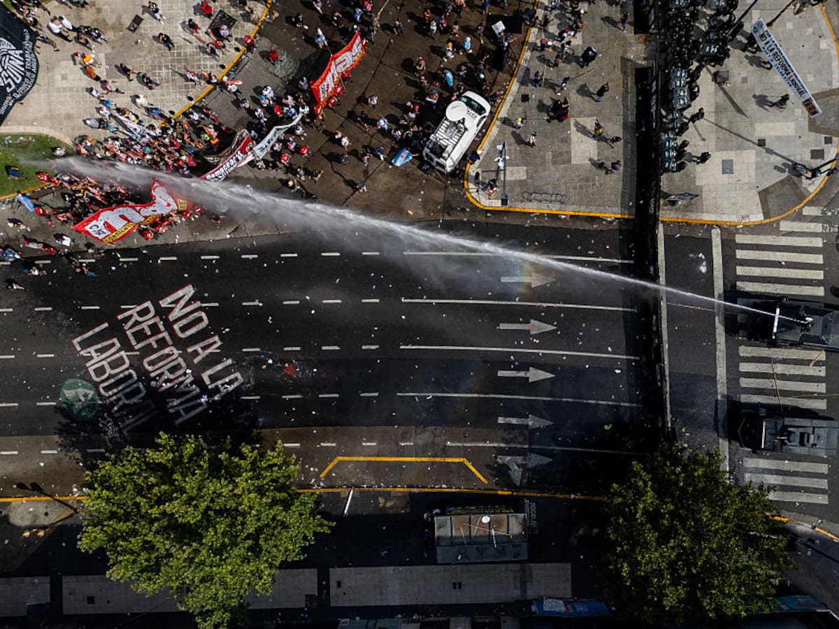 Argentina, paralizada por una huelga general contra la reforma laboral