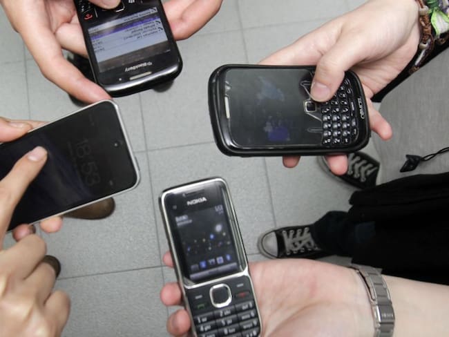 Empresas de telefonía deben suministrar información de celulares que venden