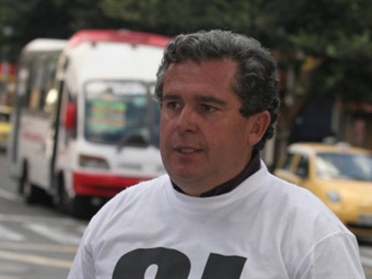 Lazaro Vivero lanza propuesta a Uribe y a las FARC