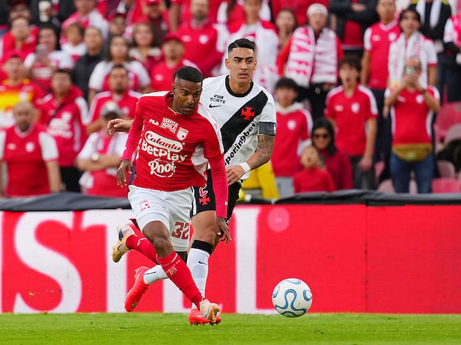Calendario del fútbol internacional entre el 14 y 18 de septiembre: prográmese acá. (Photo by Andres Rot/Getty Images)