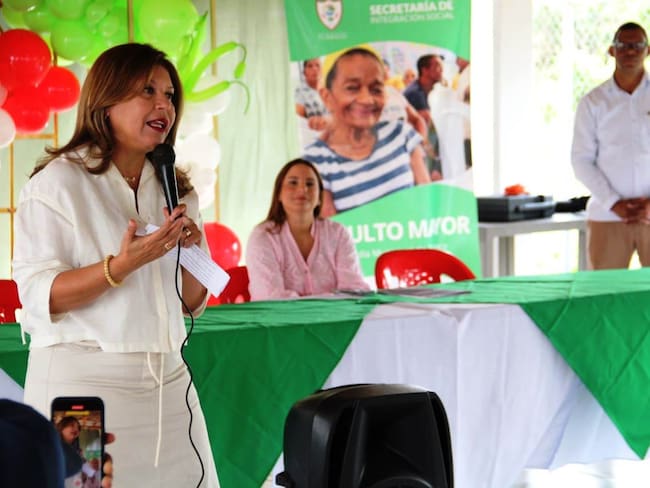 Claudia Espinosa lanzó el programa “Turbaco atiende a los Adultos Mayores”